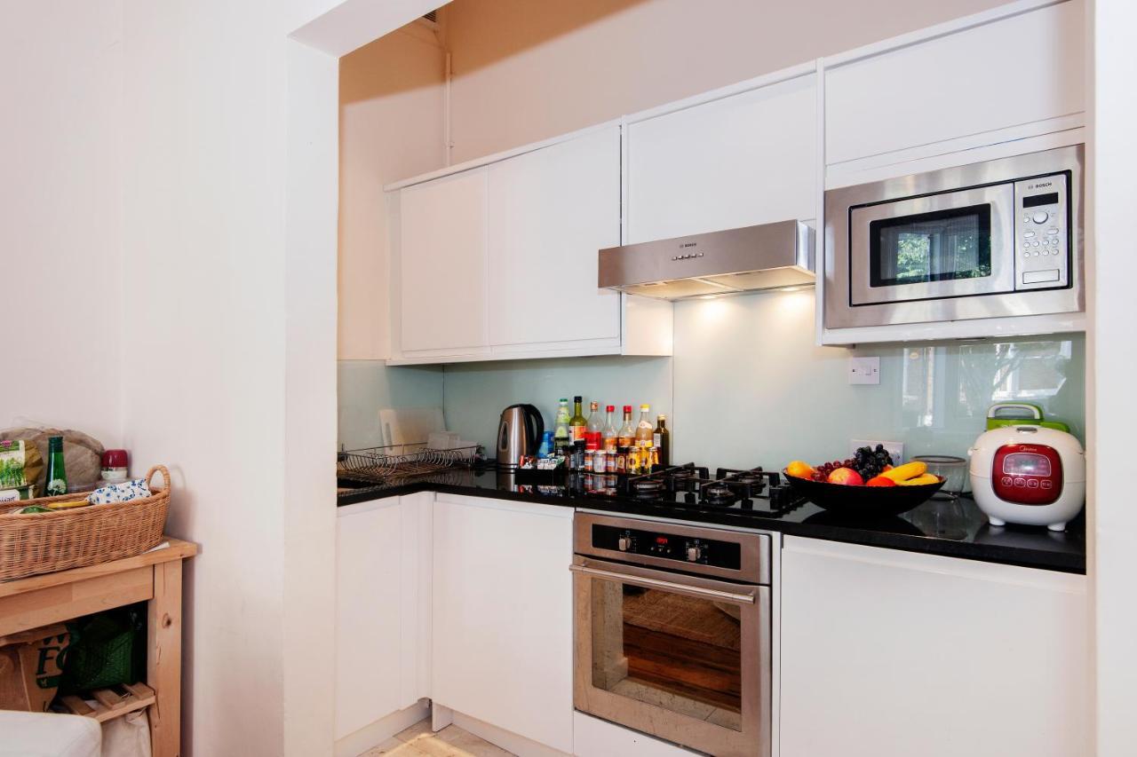 Bright Gratton Road Apartment London Exterior foto